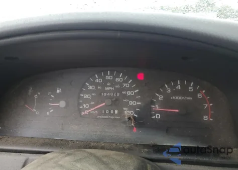 1997 Nissan Truck Base z USA, uszkodzony, nr VIN 1N6SD11S5VC329993